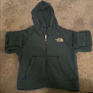 2T north face zip up